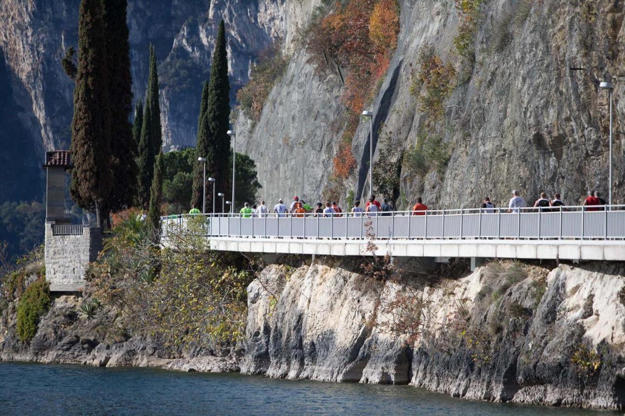 Hotel Paradiso Conca d'Oro Torbole Sul Garda Esterno foto