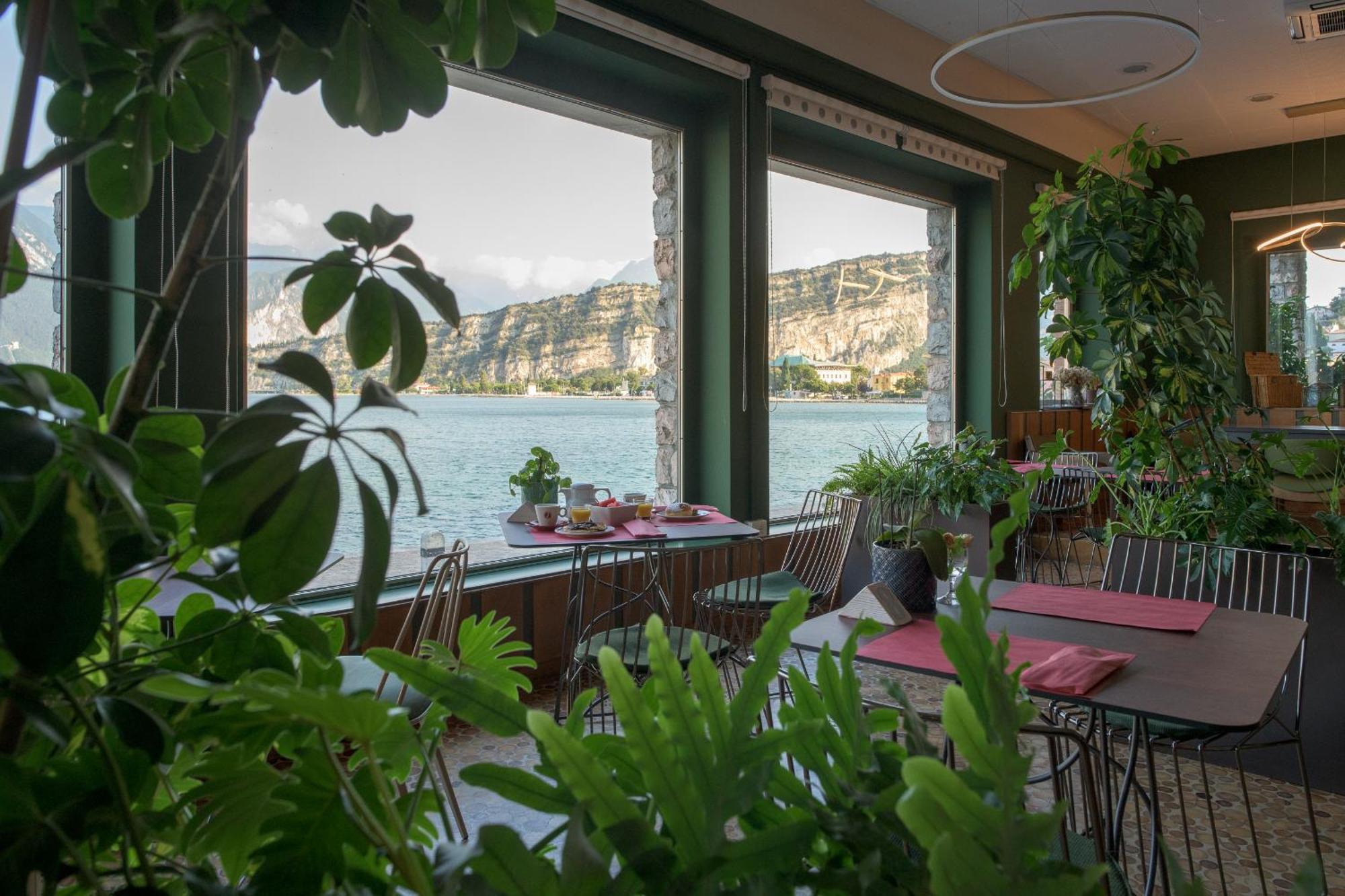Hotel Paradiso Conca d'Oro Torbole Sul Garda Esterno foto