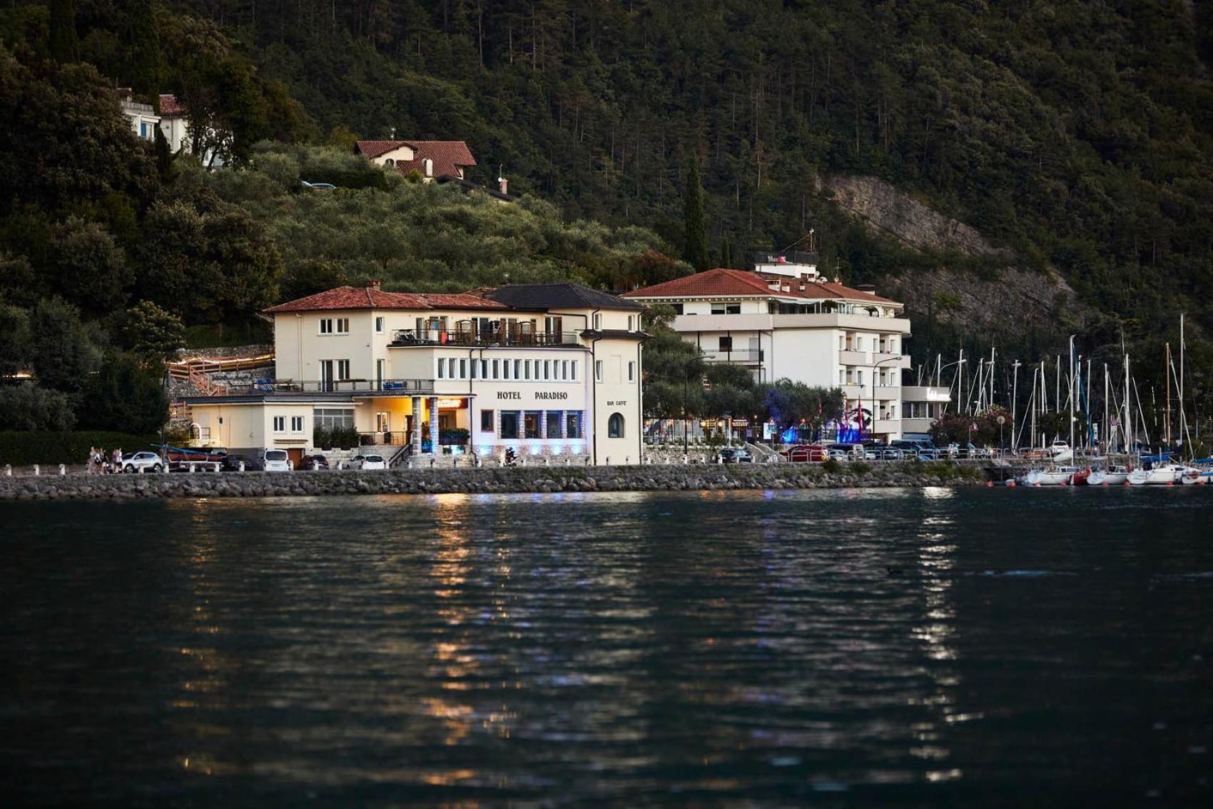 Hotel Paradiso Conca d'Oro Torbole Sul Garda Esterno foto